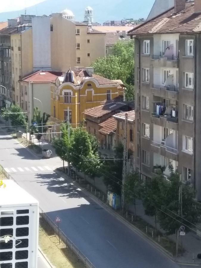 Modern And Old Base Apartment *